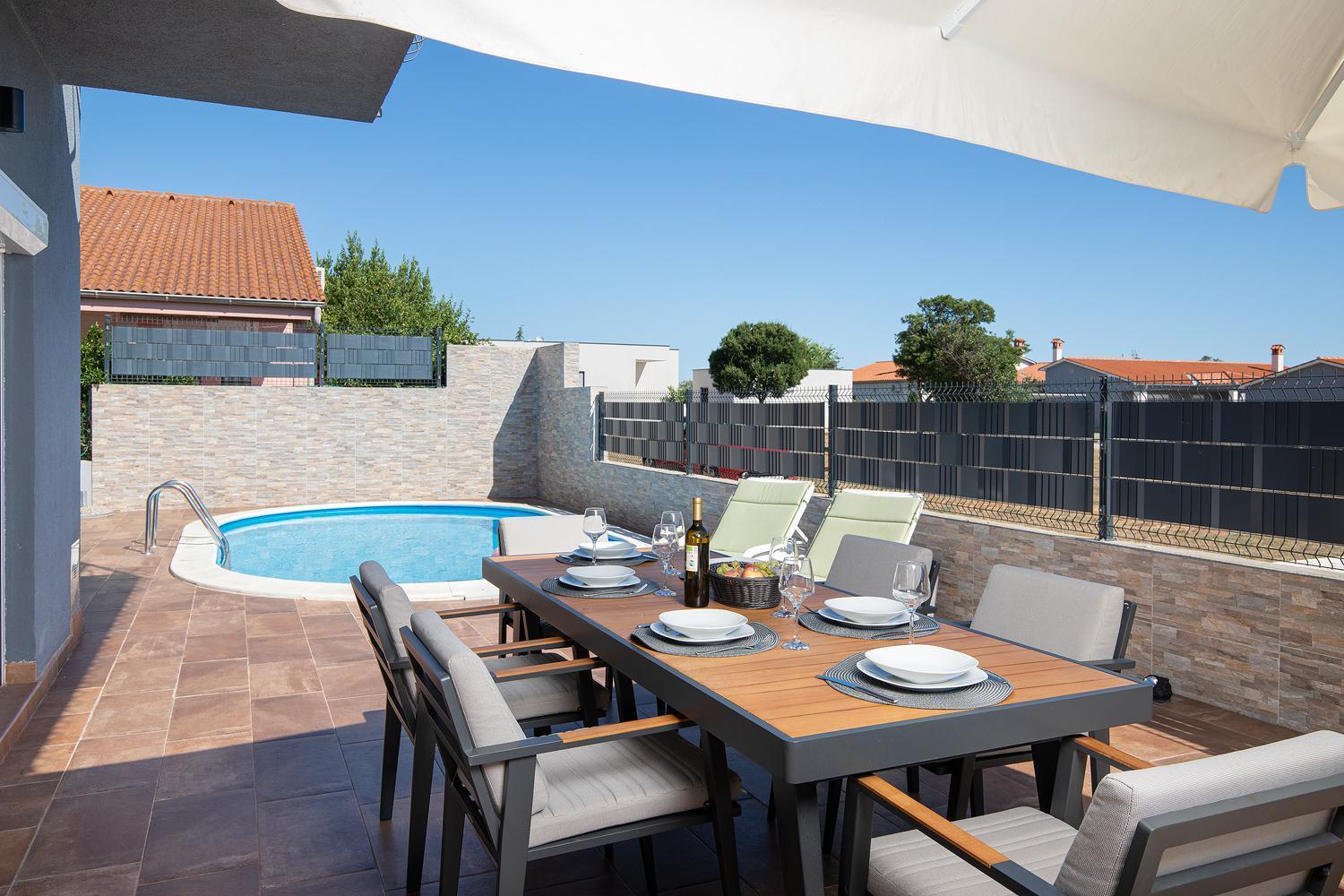 Villa Papillon - Top Ausgestattete Ferienoase Pula Buitenkant foto